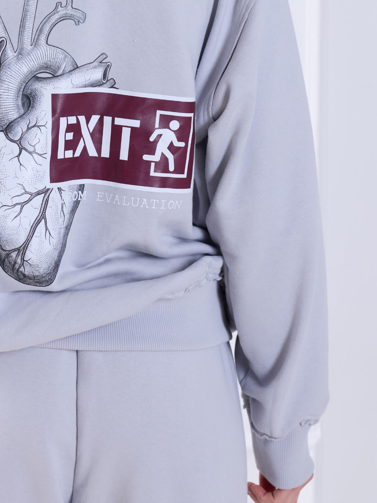 Suit Heartbeat Gray