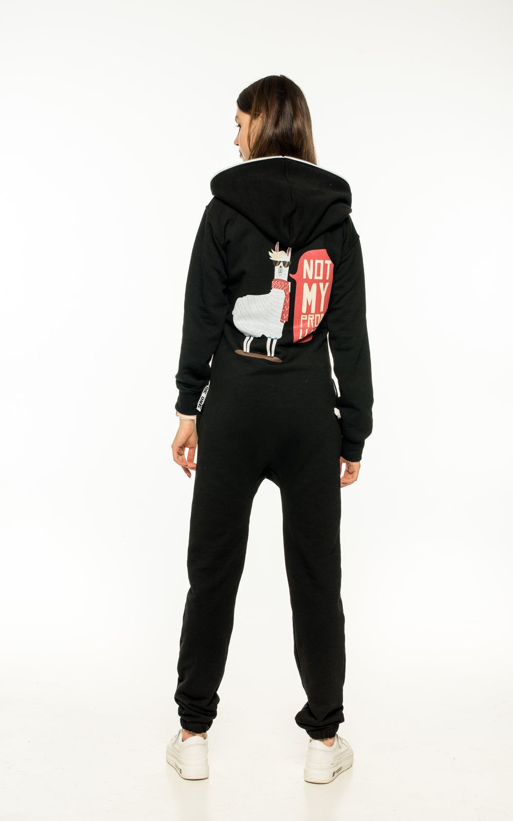 Llama long black