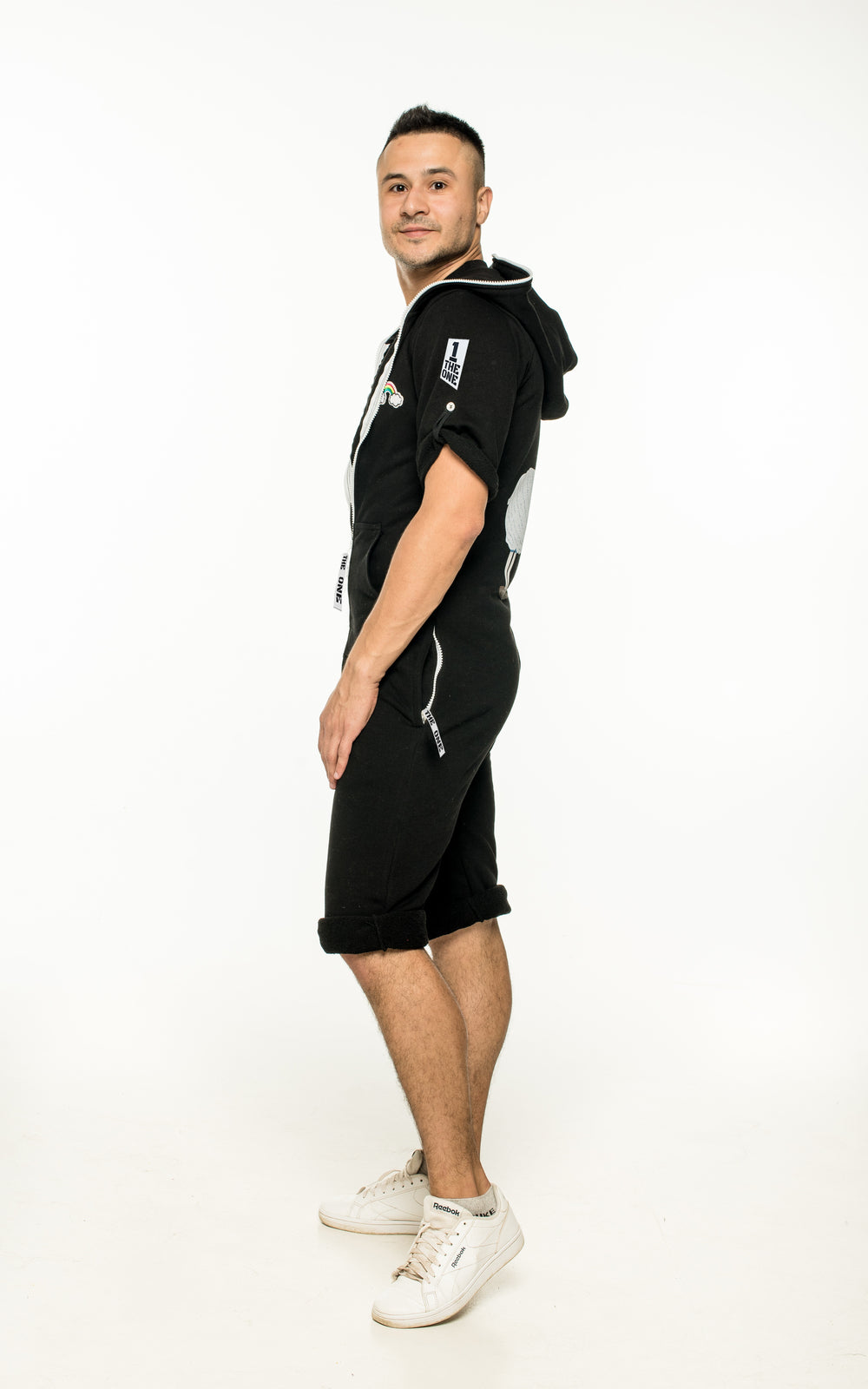 Llama short black