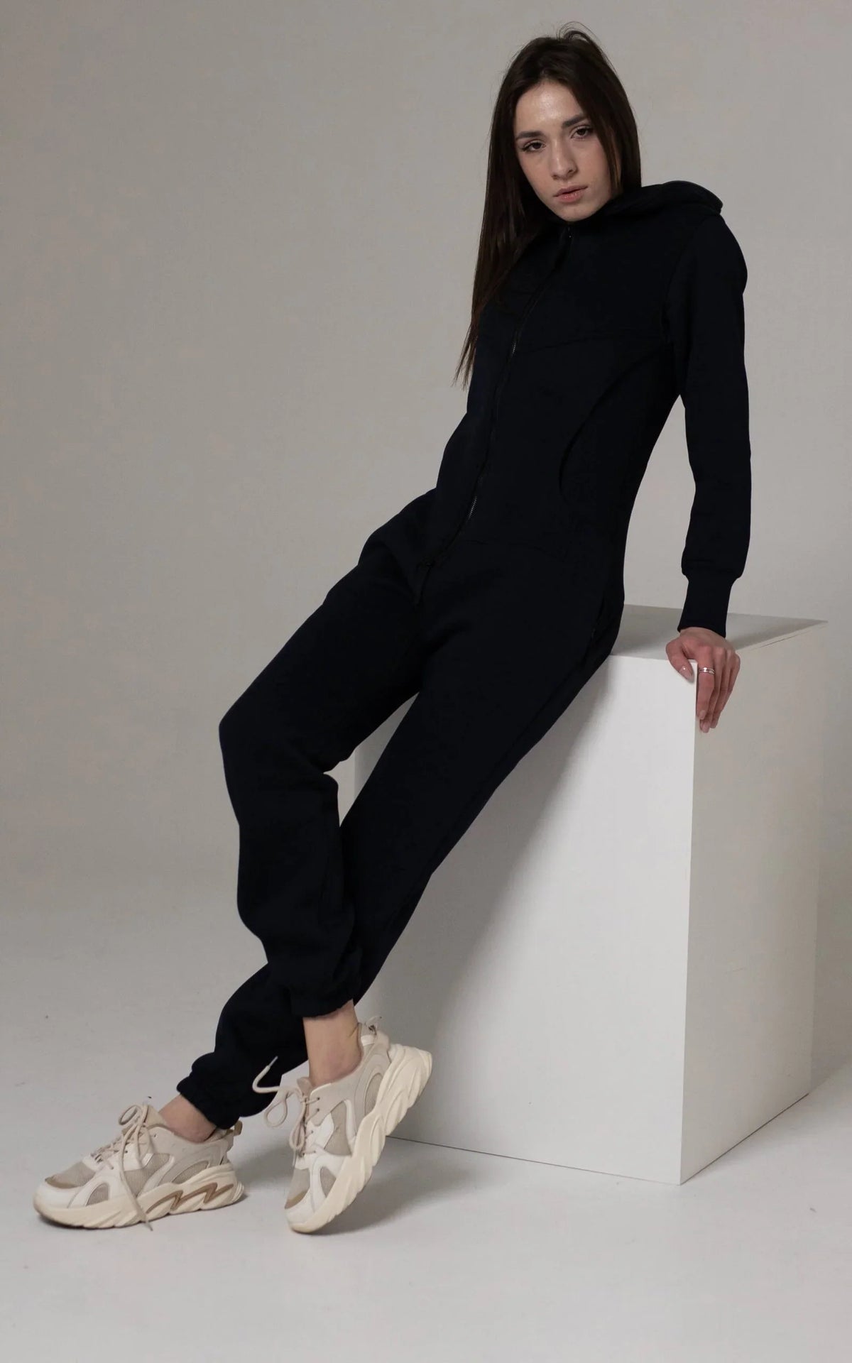 Original navy jumpsuit: moves freely | THE ONE